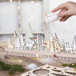 Julekalender genbrug i træ